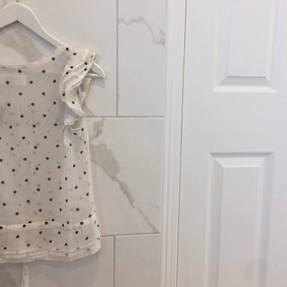 New Abercrombie | Cute Frills & Pokadot Top - Picture 8 of 15